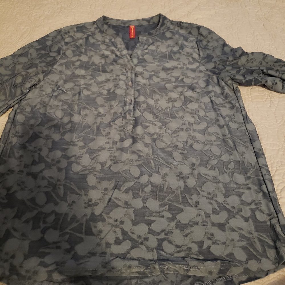 URBAN Mangoz Gray/sheer burnout knit top